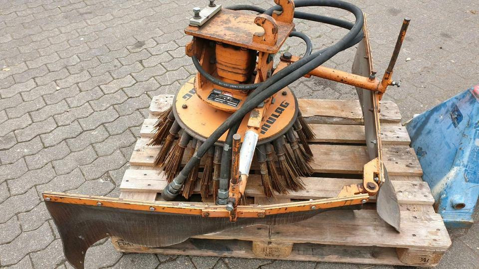 Mulag Wildkrautbürste Mähausleger Böschungsmulcher Dücker unimog - מטאטא: תמונה 3 Mulag Wildkrautbürste Mähausleger Böschungsmulcher Dücker unimog - מטאטא: תמונה 3