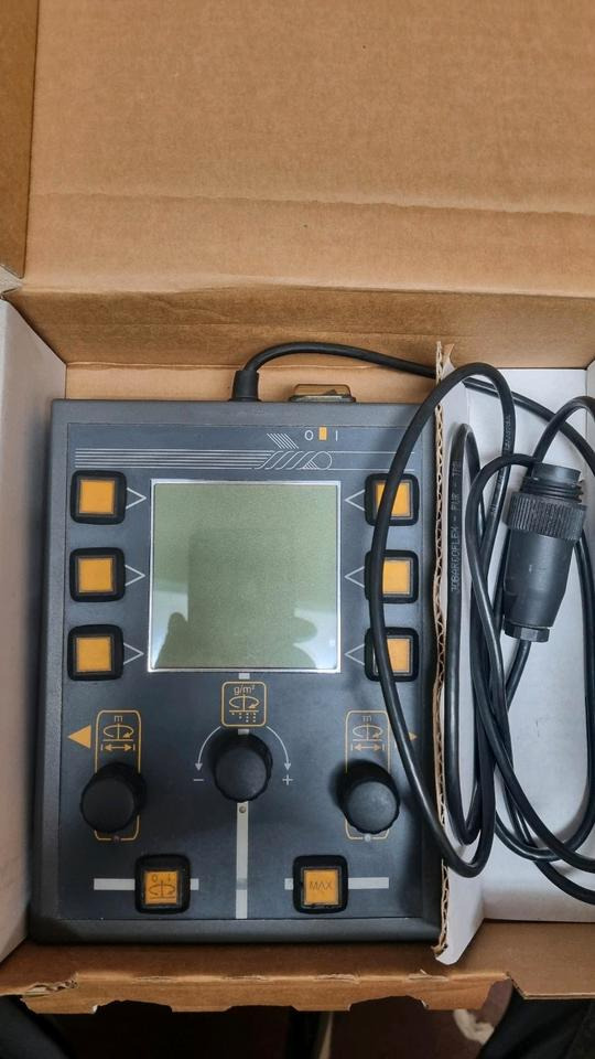 Neue Schmidt Stratos Steuerung NU 400 K für Schmidt Salzstreuer Salzsilo Niros Mitos - מערכת חשמל עבור כלי רכב עירוני/ מיוחד: תמונה 1 Neue Schmidt Stratos Steuerung NU 400 K für Schmidt Salzstreuer Salzsilo Niros Mitos - מערכת חשמל עבור כלי רכב עירוני/ מיוחד: תמונה 1