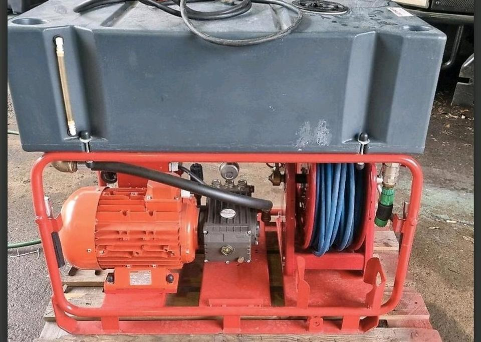 Oertzen HDL 250 FIRE-TEC Hochdruck Feuerlöschgerät Hochdruckreiniger - חלקי חילוף עבור כלי רכב עירוני/ מיוחד: תמונה 3 Oertzen HDL 250 FIRE-TEC Hochdruck Feuerlöschgerät Hochdruckreiniger - חלקי חילוף עבור כלי רכב עירוני/ מיוחד: תמונה 3