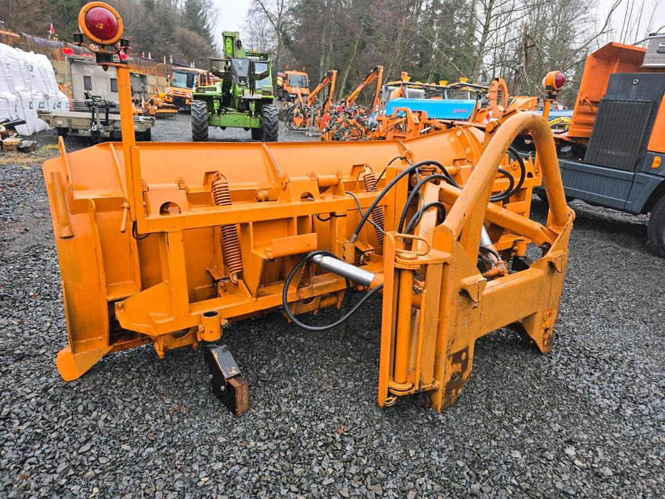 Schmidt MF 2.4 3m. Schneeschieber Schneeschild Winterdienst Räumschild Schneepflug passend für Traktor Unimog 405 UGE UGN Fronthydraulik - מחרשת שלג: תמונה 1 Schmidt MF 2.4 3m. Schneeschieber Schneeschild Winterdienst Räumschild Schneepflug passend für Traktor Unimog 405 UGE UGN Fronthydraulik - מחרשת שלג: תמונה 1