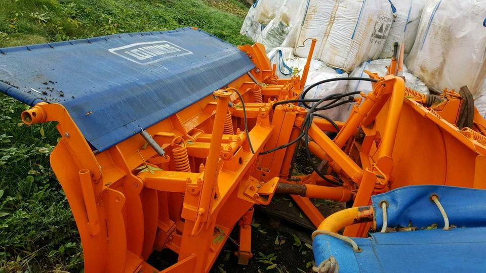 Schneepflug Schmidt Beilhack Winterdienst Schneeschild Unimog Fen - מחרשת שלג: תמונה 3 Schneepflug Schmidt Beilhack Winterdienst Schneeschild Unimog Fen - מחרשת שלג: תמונה 3