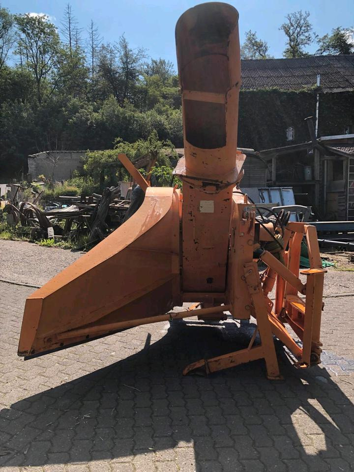 מפוח שלג Schneeschleuder Beilhack HS 135 S Schneefräse Anbau- Schneeschleuder für Unimog 405 U300 U 400 500 405 423 430 530 318 527 427 327: תמונה 6