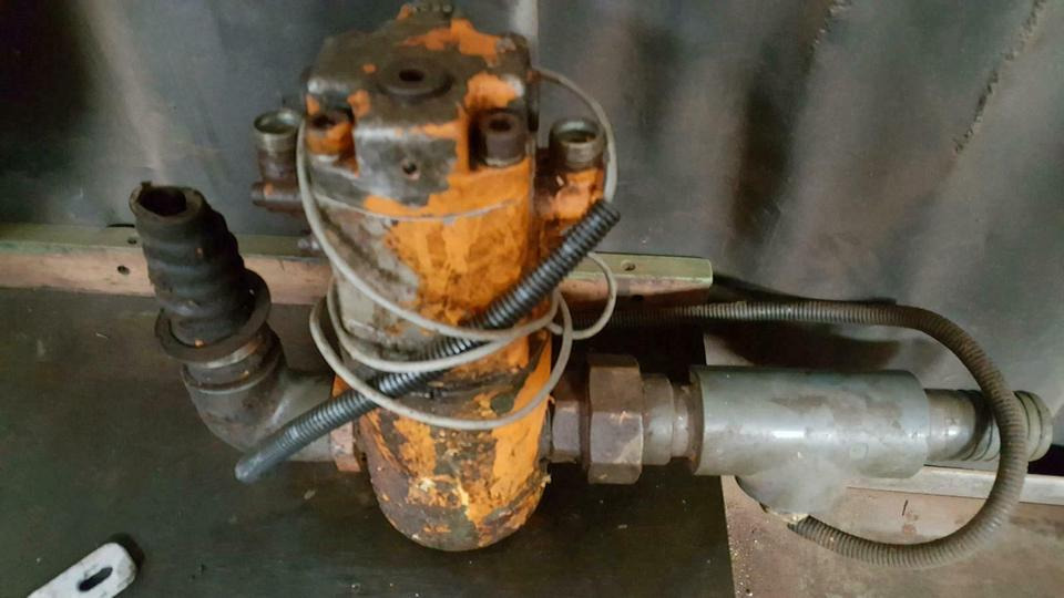 Solepumpe Salzstreuer Küpper Weisser Schmidt Winterdienst Unimog - משאבה הידרולית עבור כלי רכב עירוני/ מיוחד: תמונה 3 Solepumpe Salzstreuer Küpper Weisser Schmidt Winterdienst Unimog - משאבה הידרולית עבור כלי רכב עירוני/ מיוחד: תמונה 3