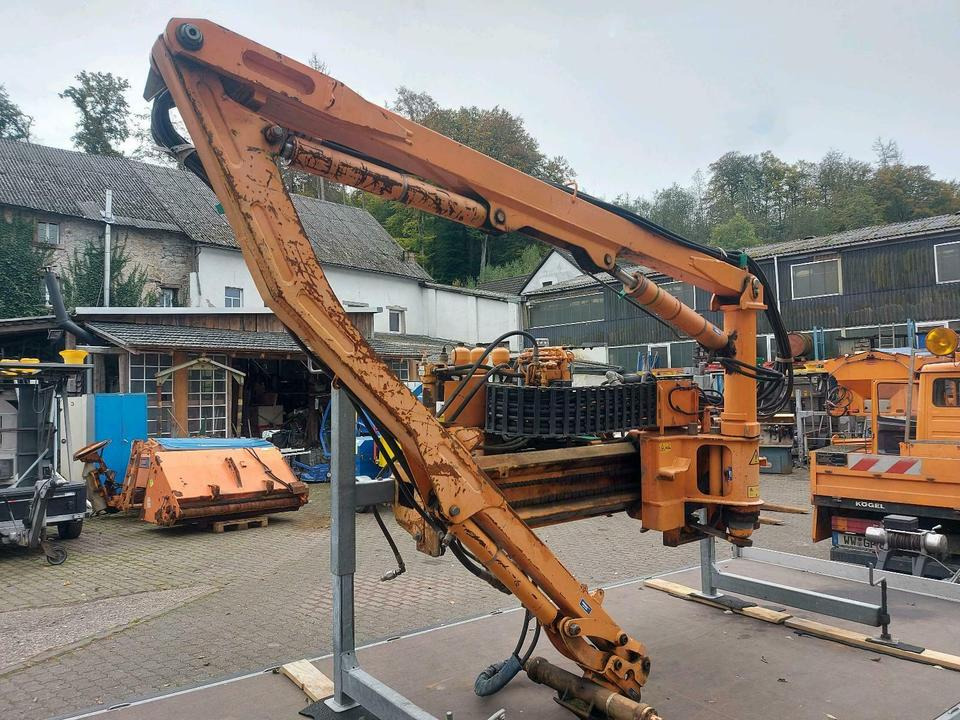 Suche Dücker Mulag Mähausleger Böschungsmulcher Schmidt Unimog - מכסחת זרוע: תמונה 4 Suche Dücker Mulag Mähausleger Böschungsmulcher Schmidt Unimog - מכסחת זרוע: תמונה 4