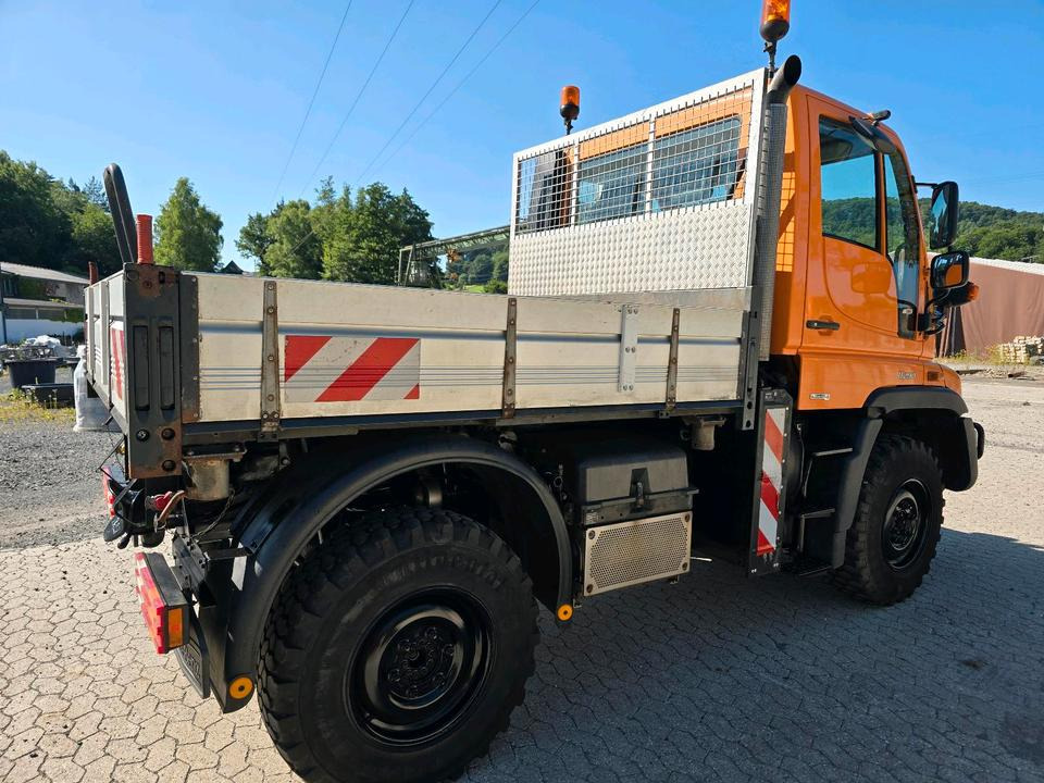 Unimog U290 405/10 UGN UGE Mercedes-Benz U 290 300 400 500 405/12 Kipper Pritsche - מפלסת שלג: תמונה 4 Unimog U290 405/10 UGN UGE Mercedes-Benz U 290 300 400 500 405/12 Kipper Pritsche - מפלסת שלג: תמונה 4