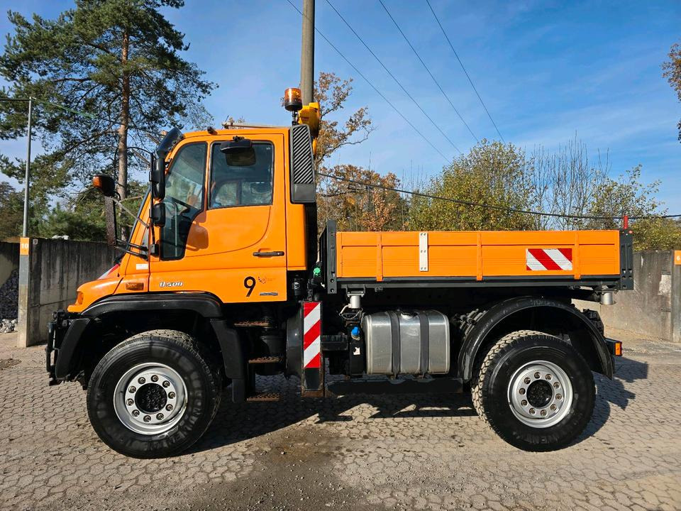Unimog U500 2011 Bluetec 5 405/10 405/12 NKS-Z-UGN-43K Bluetec 5 Mercedes-Benz UGE UGN Hydrostat 6 Zylinder EasyDrive Variopilot Wechsellenkung - מפלסת שלג: תמונה 3 Unimog U500 2011 Bluetec 5 405/10 405/12 NKS-Z-UGN-43K Bluetec 5 Mercedes-Benz UGE UGN Hydrostat 6 Zylinder EasyDrive Variopilot Wechsellenkung - מפלסת שלג: תמונה 3