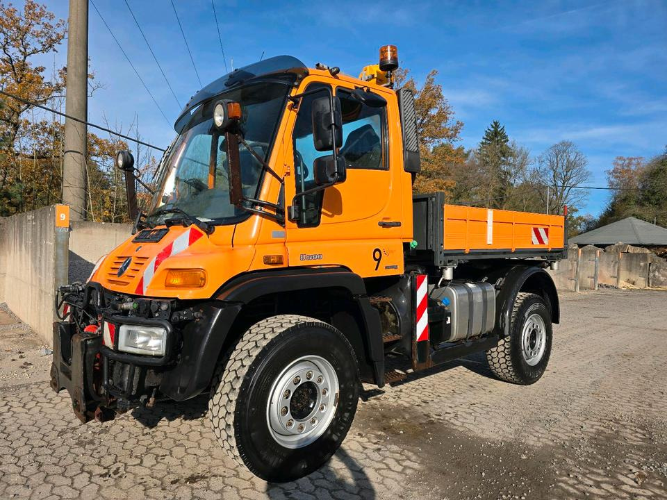 Unimog U500 2011 Bluetec 5 405/10 405/12 NKS-Z-UGN-43K Bluetec 5 Mercedes-Benz UGE UGN Hydrostat 6 Zylinder EasyDrive Variopilot Wechsellenkung - מפלסת שלג: תמונה 1 Unimog U500 2011 Bluetec 5 405/10 405/12 NKS-Z-UGN-43K Bluetec 5 Mercedes-Benz UGE UGN Hydrostat 6 Zylinder EasyDrive Variopilot Wechsellenkung - מפלסת שלג: תמונה 1