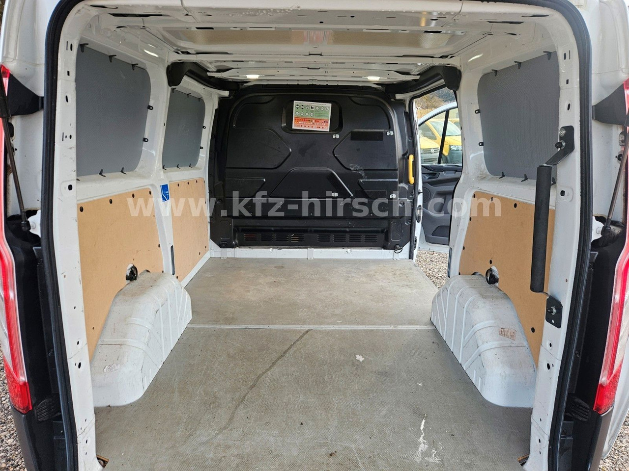 Ford Transit Custom Klima Sitzhzg Bluetooth Multi 1Hd - כלי רכב מסחרי עם לוח: תמונה 3 Ford Transit Custom Klima Sitzhzg Bluetooth Multi 1Hd - כלי רכב מסחרי עם לוח: תמונה 3