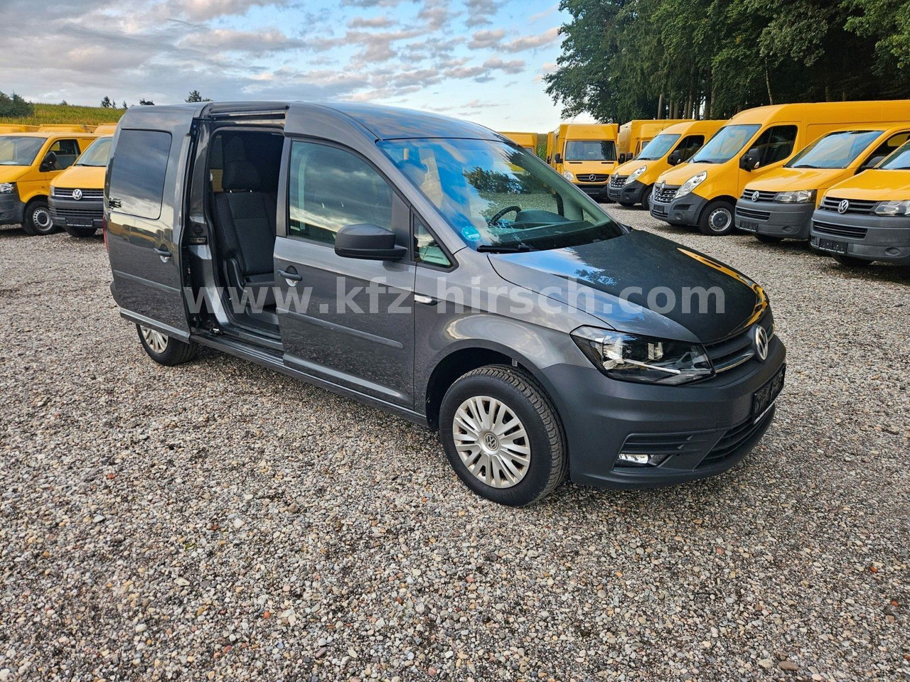 Volkswagen Caddy Maxi Conceptline|Temp|Sitzhzg|NAVI|2xS-Tür - רכב סטיישן: תמונה 1 Volkswagen Caddy Maxi Conceptline|Temp|Sitzhzg|NAVI|2xS-Tür - רכב סטיישן: תמונה 1