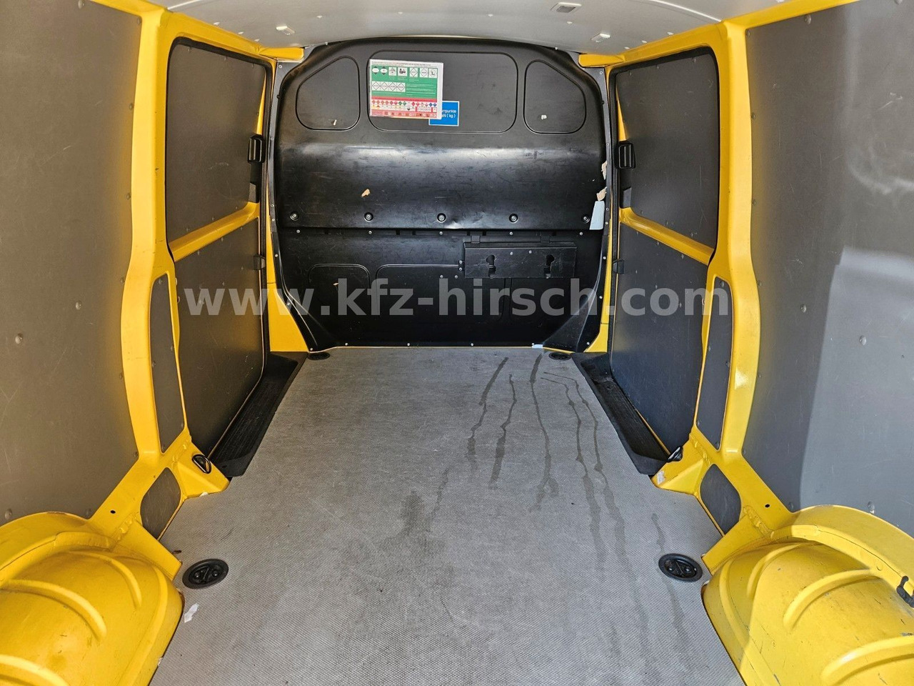 Volkswagen Transporter T6.1 Lang|Maxi|2xSchiebetüre|Cam|Blu - כלי רכב מסחרי קטן: תמונה 5 Volkswagen Transporter T6.1 Lang|Maxi|2xSchiebetüre|Cam|Blu - כלי רכב מסחרי קטן: תמונה 5