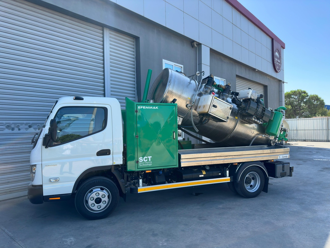 EFEMMAK S-Combi Combined Sewer Jetting And Vacuum Vehicle - משאית ואקום: תמונה 2 EFEMMAK S-Combi Combined Sewer Jetting And Vacuum Vehicle - משאית ואקום: תמונה 2