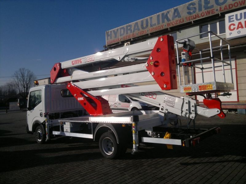 CMC TB260 26m zamontowany na Nissan Cabstar - פלטפורמה אווירית מותקנת על משאית: תמונה 4 CMC TB260 26m zamontowany na Nissan Cabstar - פלטפורמה אווירית מותקנת על משאית: תמונה 4
