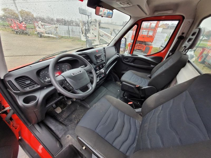 Iveco Daily 35S12 podnośnik koszowy 17 m CTE B-Lift 17 - פלטפורמה אווירית מותקנת על משאית: תמונה 4 Iveco Daily 35S12 podnośnik koszowy 17 m CTE B-Lift 17 - פלטפורמה אווירית מותקנת על משאית: תמונה 4