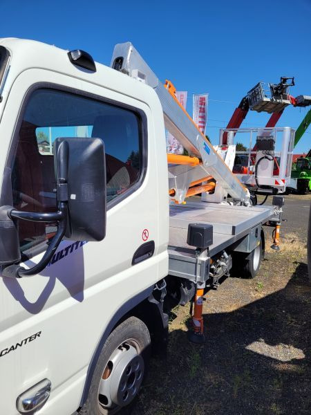 Mitsubishi Canter Fuso 3C13 podnośnik koszowy 20 m Multitel MXE200 - פלטפורמה אווירית מותקנת על משאית: תמונה 2 Mitsubishi Canter Fuso 3C13 podnośnik koszowy 20 m Multitel MXE200 - פלטפורמה אווירית מותקנת על משאית: תמונה 2