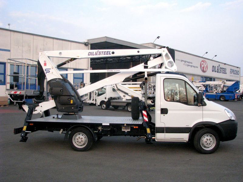 Oil&Steel Snake 189 Smart 18 m zamontowany na Nissan Cabstar - פלטפורמה אווירית מותקנת על משאית: תמונה 2 Oil&Steel Snake 189 Smart 18 m zamontowany na Nissan Cabstar - פלטפורמה אווירית מותקנת על משאית: תמונה 2
