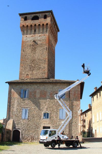 Oil&Steel Snake 2010 Plus 20 m zamontowany na Nissan Cabstar - פלטפורמה אווירית מותקנת על משאית: תמונה 5 Oil&Steel Snake 2010 Plus 20 m zamontowany na Nissan Cabstar - פלטפורמה אווירית מותקנת על משאית: תמונה 5