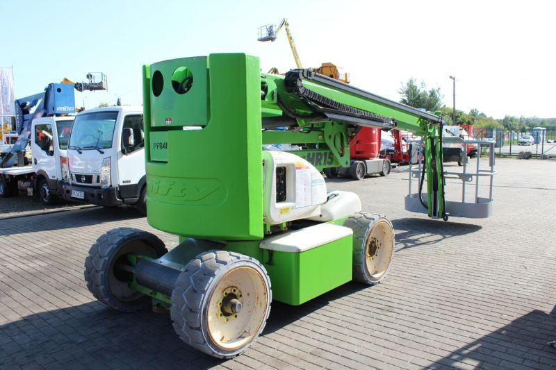 Podnośnik koszowy samojezdny Niftylift HR15 NDE bi-energy - זרוע מרפקי: תמונה 3 Podnośnik koszowy samojezdny Niftylift HR15 NDE bi-energy - זרוע מרפקי: תמונה 3