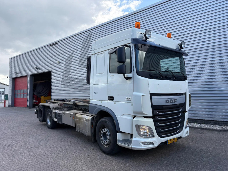 DAF XF 440 6x2 / VDL 21 TON / AFNET SYSTEEM / DUBBELLUCHT SLEPER / APK - TUV JUNI 2026 / - משאית הרמת וו: תמונה 1 DAF XF 440 6x2 / VDL 21 TON / AFNET SYSTEEM / DUBBELLUCHT SLEPER / APK - TUV JUNI 2026 / - משאית הרמת וו: תמונה 1