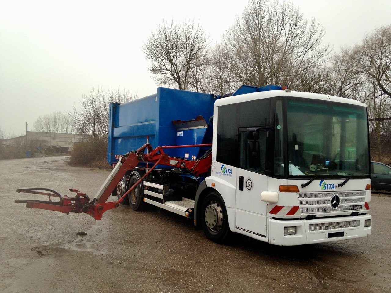 MERCEDES-BENZ ECONIC - משאית אשפה: תמונה 2 MERCEDES-BENZ ECONIC - משאית אשפה: תמונה 2