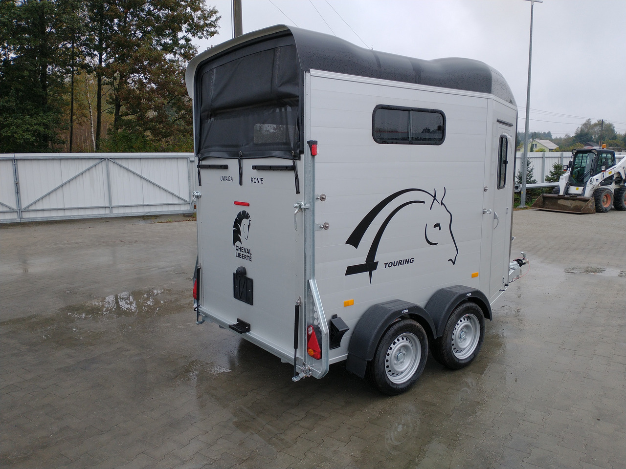 Cheval Liberté Touring Country + Siodlarnia, Debon - קרון נגרר לסוסים: תמונה 3 Cheval Liberté Touring Country + Siodlarnia, Debon - קרון נגרר לסוסים: תמונה 3