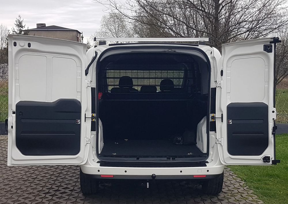 Fiat Doblo 1.6 Multijet 16V Easy - מכונית: תמונה 5 Fiat Doblo 1.6 Multijet 16V Easy - מכונית: תמונה 5