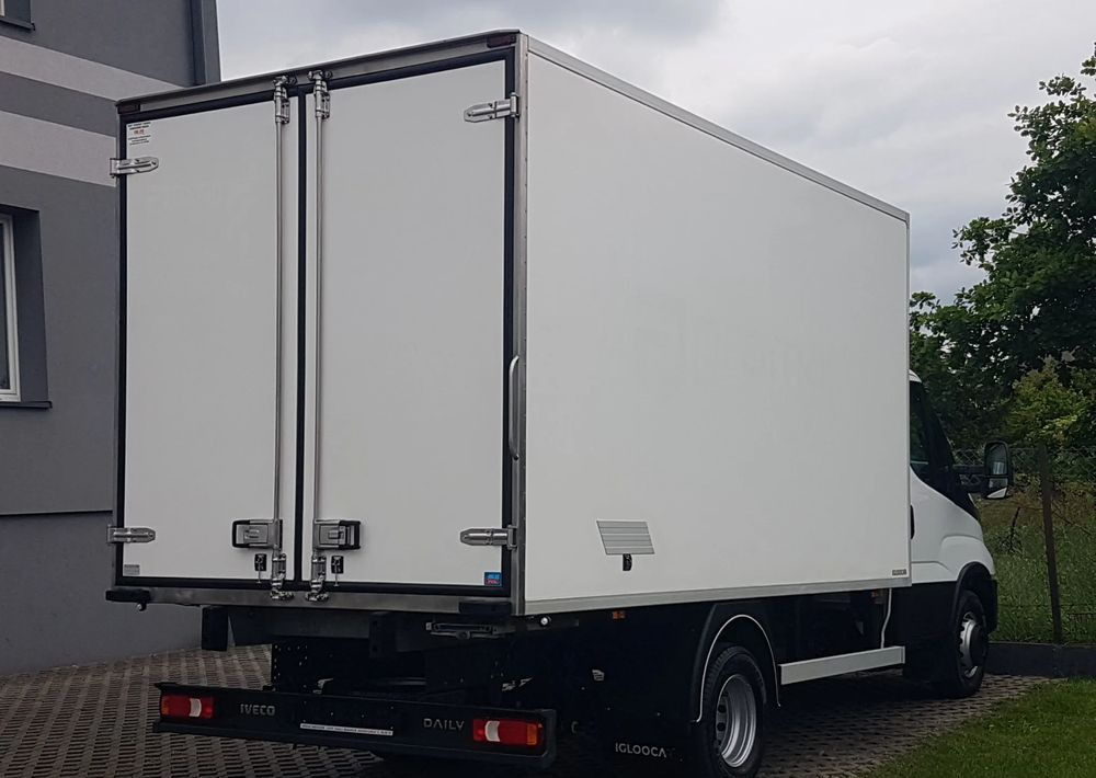 Iveco 72-180 DAILY 8EP KONTENER IZOTERMA 4,16x2,10x2,09 DMC 7200 KG KLIMATRONIK TEMPOMAT KRAJOWY - משאית תיבה: תמונה 4 Iveco 72-180 DAILY 8EP KONTENER IZOTERMA 4,16x2,10x2,09 DMC 7200 KG KLIMATRONIK TEMPOMAT KRAJOWY - משאית תיבה: תמונה 4
