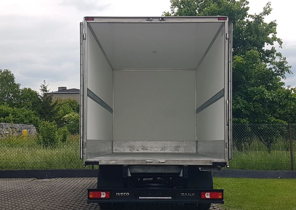 Iveco 72-180 DAILY 8EP KONTENER IZOTERMA 4,16x2,10x2,09 DMC 7200 KG KLIMATRONIK TEMPOMAT KRAJOWY - משאית תיבה: תמונה 5 Iveco 72-180 DAILY 8EP KONTENER IZOTERMA 4,16x2,10x2,09 DMC 7200 KG KLIMATRONIK TEMPOMAT KRAJOWY - משאית תיבה: תמונה 5