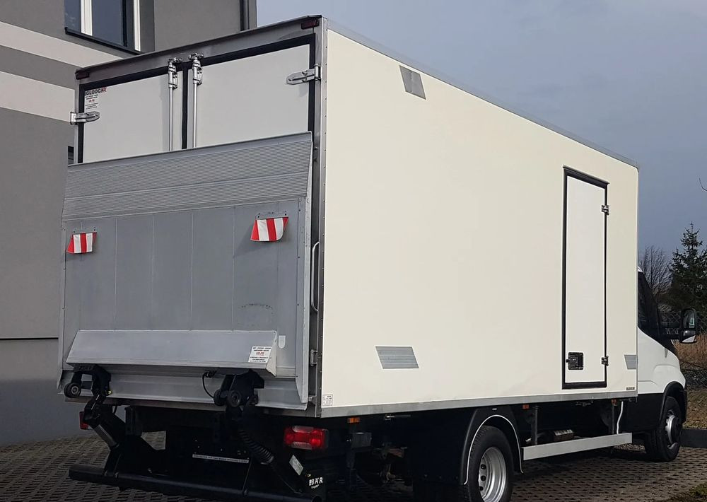 Iveco Daily 70-170 WINDA CHŁODNIA 10EP AGREGAT IZOTERMA - משאית קירור: תמונה 4 Iveco Daily 70-170 WINDA CHŁODNIA 10EP AGREGAT IZOTERMA - משאית קירור: תמונה 4