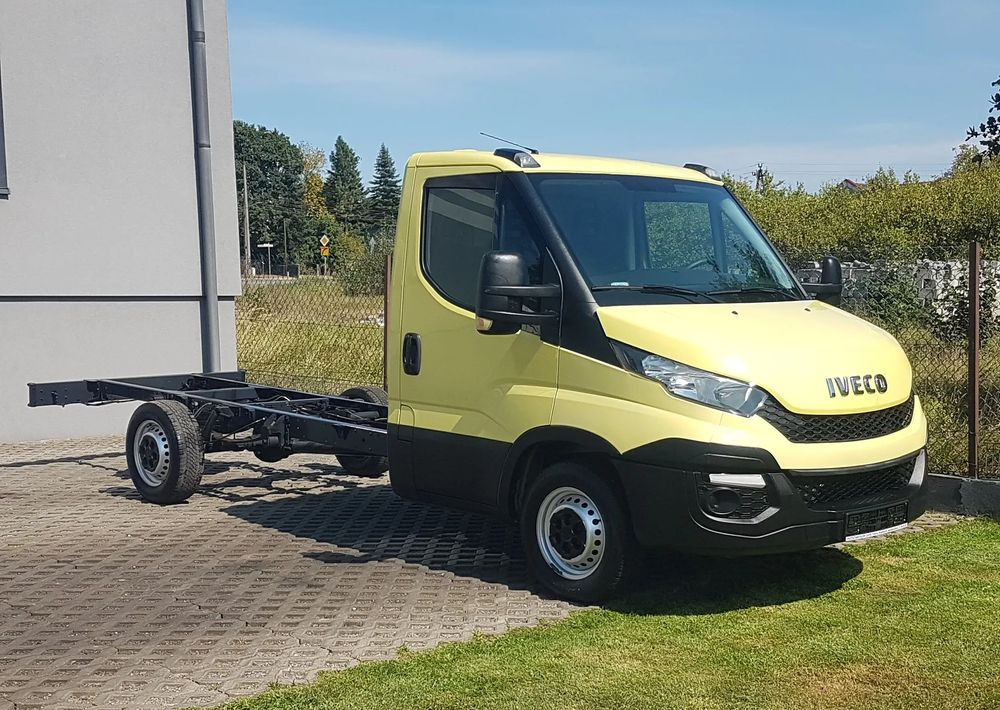 Iveco Daily PODWOZIE RAMA DO ZABUDOWY WIDELEC KLIMA 35S13 DMC 3500 KG KRAJOWY - משאית עם שלדת תא: תמונה 1 Iveco Daily PODWOZIE RAMA DO ZABUDOWY WIDELEC KLIMA 35S13 DMC 3500 KG KRAJOWY - משאית עם שלדת תא: תמונה 1
