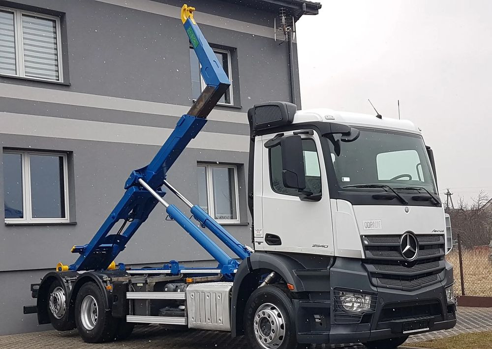 Mercedes-Benz ANTOS ACTROS HAKOWIEC 3 OSIE 6x2 KLIMA HAKOWIEC DO KONTENERÓW - משאית הרמת וו: תמונה 1 Mercedes-Benz ANTOS ACTROS HAKOWIEC 3 OSIE 6x2 KLIMA HAKOWIEC DO KONTENERÓW - משאית הרמת וו: תמונה 1