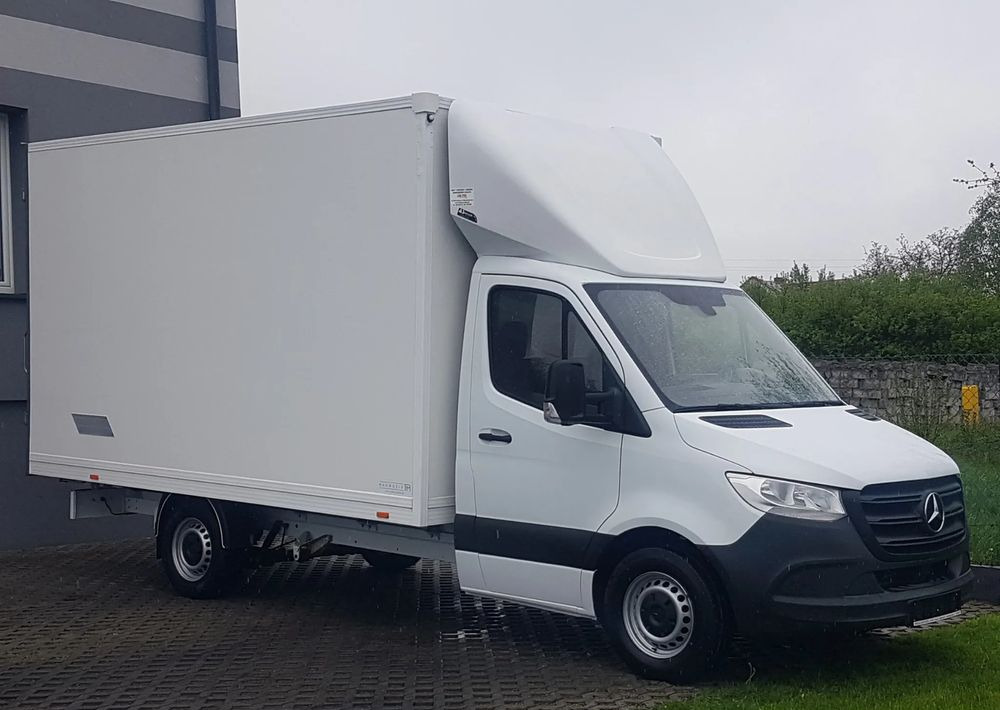 Mercedes-Benz Sprinter KONTENER 8EP 4,11x2,15x2,30 KLIMA 314 CDI MANUAL KRAJOWY AC - כלי רכב מסחרי עם תיבה: תמונה 1 Mercedes-Benz Sprinter KONTENER 8EP 4,11x2,15x2,30 KLIMA 314 CDI MANUAL KRAJOWY AC - כלי רכב מסחרי עם תיבה: תמונה 1