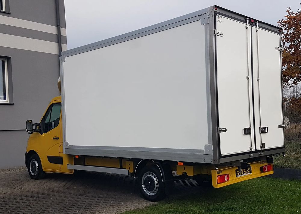 Renault MASTER KONTENER 8EP 4,21x2,23x2,22 KLIMA KRAJOWY MANUAL 6-BIEGÓW - כלי רכב מסחרי עם תיבה: תמונה 3 Renault MASTER KONTENER 8EP 4,21x2,23x2,22 KLIMA KRAJOWY MANUAL 6-BIEGÓW - כלי רכב מסחרי עם תיבה: תמונה 3
