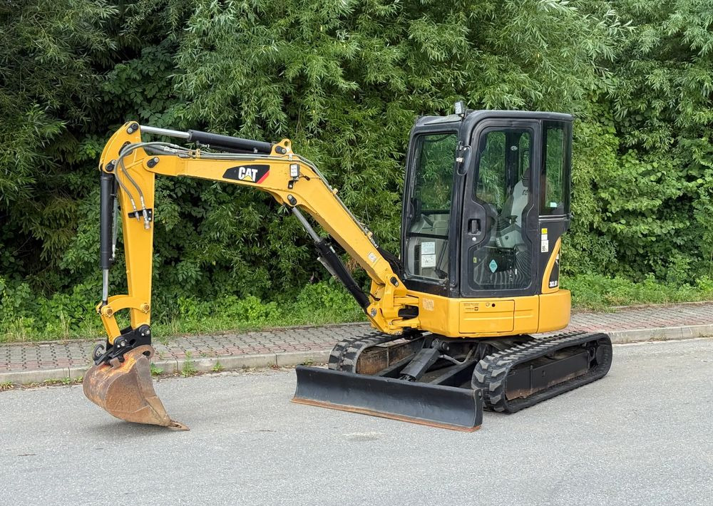 Caterpillar Minikoparka * CAT 303.5 E CR * Sprowadzona ! * Bardzo Dobry Stan * Minikoparka - מחפר סורק: תמונה 1 Caterpillar Minikoparka * CAT 303.5 E CR * Sprowadzona ! * Bardzo Dobry Stan * Minikoparka - מחפר סורק: תמונה 1