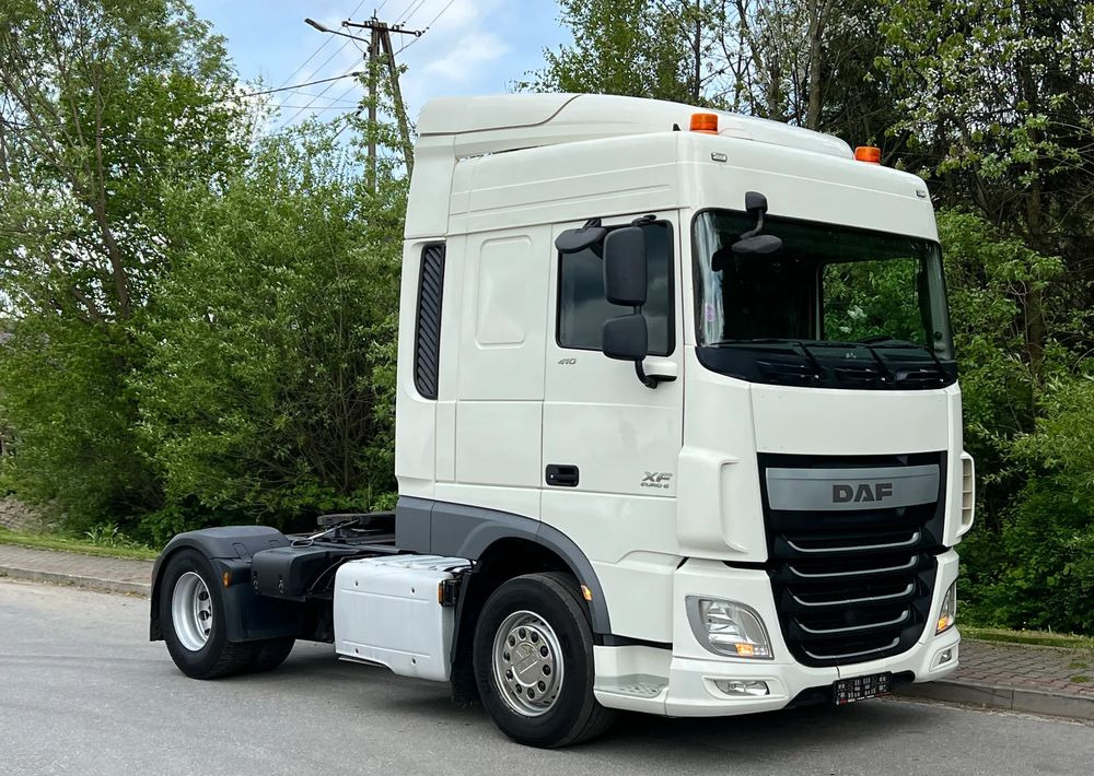 DAF * DAF XF 106 * SPROWADZONY * SUPER STAN CIĄGNIK SIODŁOWY Euro 6 - יחידת טרקטור: תמונה 1 DAF * DAF XF 106 * SPROWADZONY * SUPER STAN CIĄGNIK SIODŁOWY Euro 6 - יחידת טרקטור: תמונה 1
