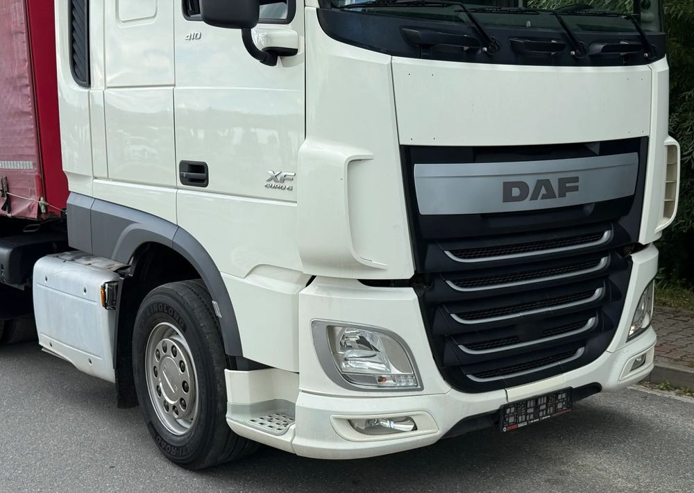 DAF * Zestaw * DAF 106 Euro 6 + Naczepa Krone * Bardzo Dobry Stan - יחידת טרקטור, סמיטריילר עם וילונות צד: תמונה 3 DAF * Zestaw * DAF 106 Euro 6 + Naczepa Krone * Bardzo Dobry Stan - יחידת טרקטור, סמיטריילר עם וילונות צד: תמונה 3