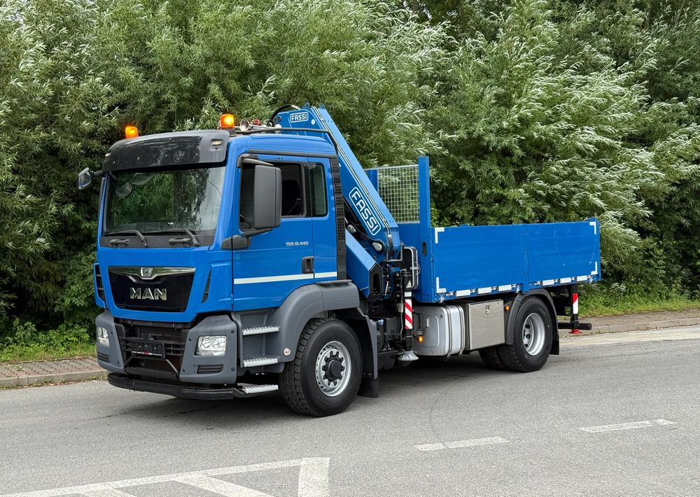MAN * MAN 18.440 TGS * 4x4 * HDS Fassi F215 * Sprowadzony * 95 000 KM ! * Stan Jak Nowy - משאית צד נופל/ שטוחה, משאית מנוף: תמונה 2 MAN * MAN 18.440 TGS * 4x4 * HDS Fassi F215 * Sprowadzony * 95 000 KM ! * Stan Jak Nowy - משאית צד נופל/ שטוחה, משאית מנוף: תמונה 2