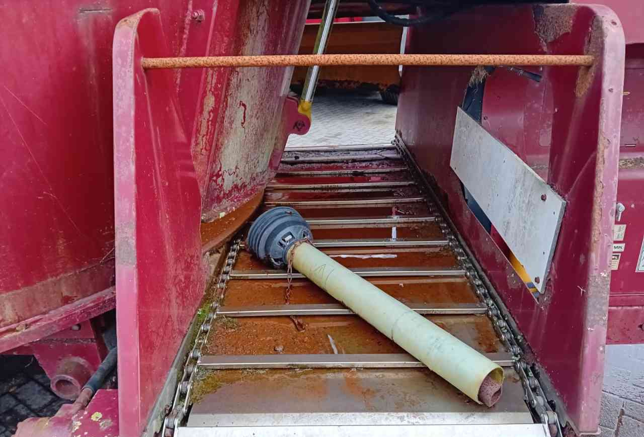 AGM W12 voermengwagen voermachines - עגלת מערבל מספוא: תמונה 5 AGM W12 voermengwagen voermachines - עגלת מערבל מספוא: תמונה 5