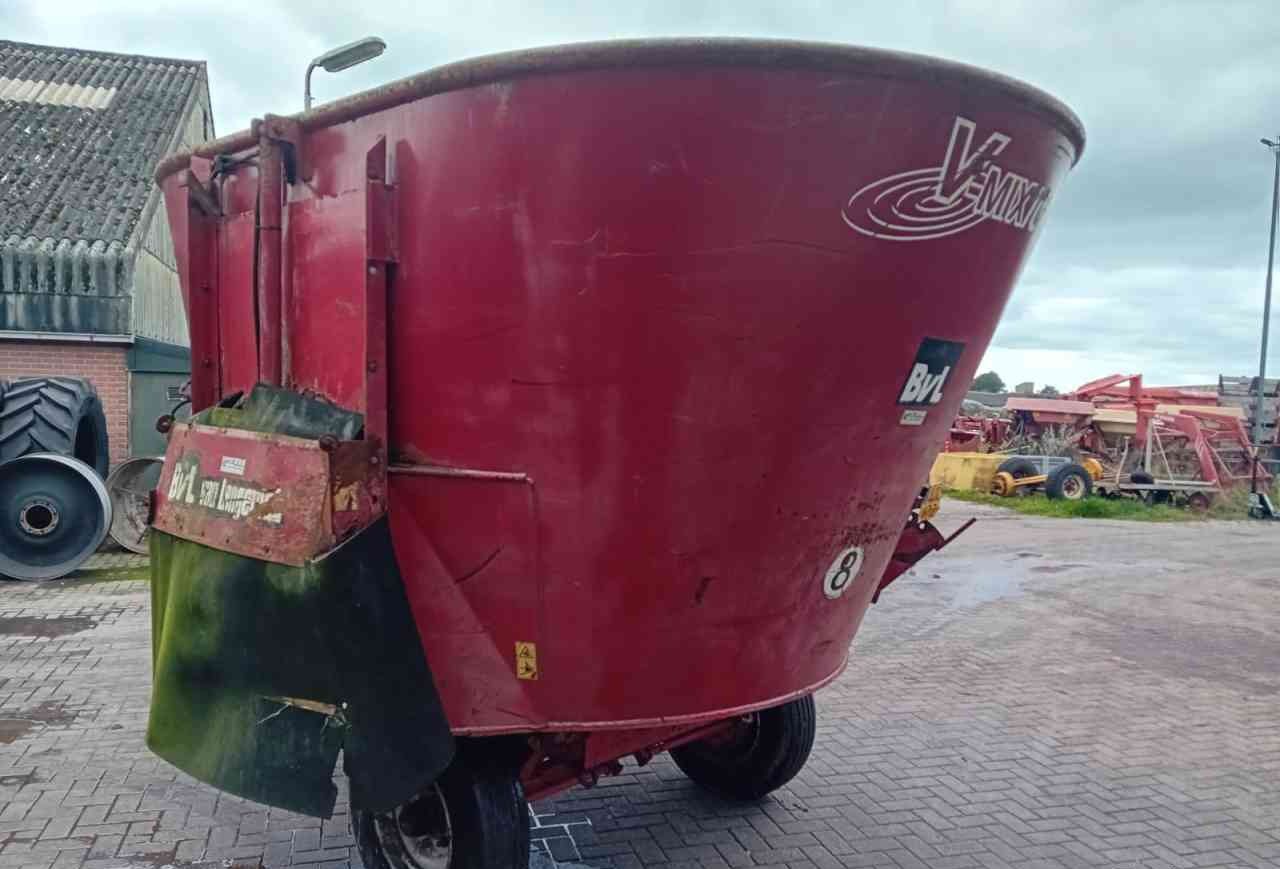 BVL V-Mix 10 voermengwagen - עגלת מערבל מספוא: תמונה 4 BVL V-Mix 10 voermengwagen - עגלת מערבל מספוא: תמונה 4