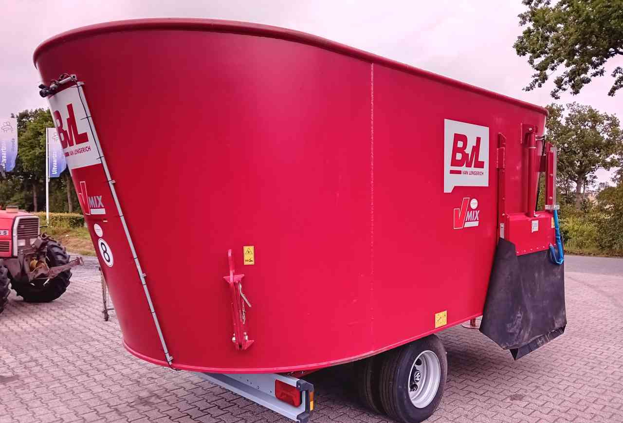 BVL V-Mix Plus 22-2S Voermengwagen Voermachines - עגלת מערבל מספוא: תמונה 2 BVL V-Mix Plus 22-2S Voermengwagen Voermachines - עגלת מערבל מספוא: תמונה 2
