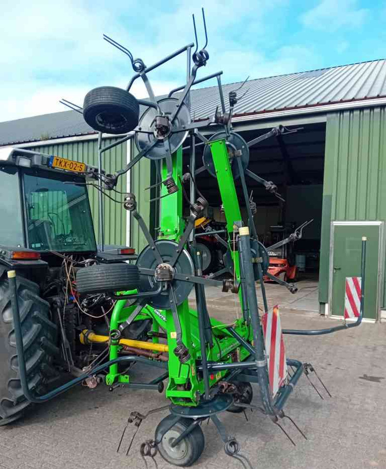 Deutz-Fahr Condimaster 6821 schudder weidebouwmachines - גורף/ מגרפה: תמונה 3 Deutz-Fahr Condimaster 6821 schudder weidebouwmachines - גורף/ מגרפה: תמונה 3