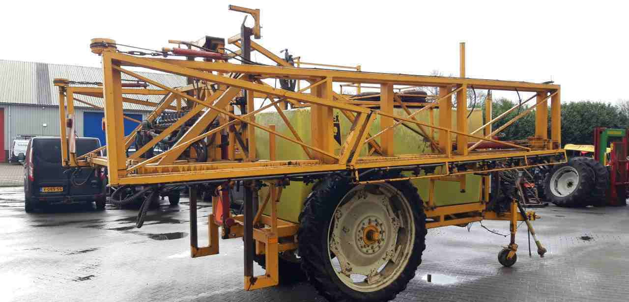 Dubex Vector 33 m. 3200 l. veldspuiten - מרסס נגרר: תמונה 3 Dubex Vector 33 m. 3200 l. veldspuiten - מרסס נגרר: תמונה 3