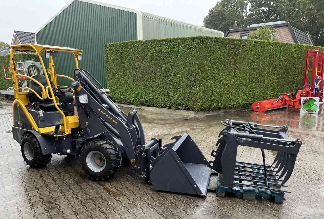 Eurotrac W11 minishovel - מעמיס גלגלים: תמונה 5 Eurotrac W11 minishovel - מעמיס גלגלים: תמונה 5