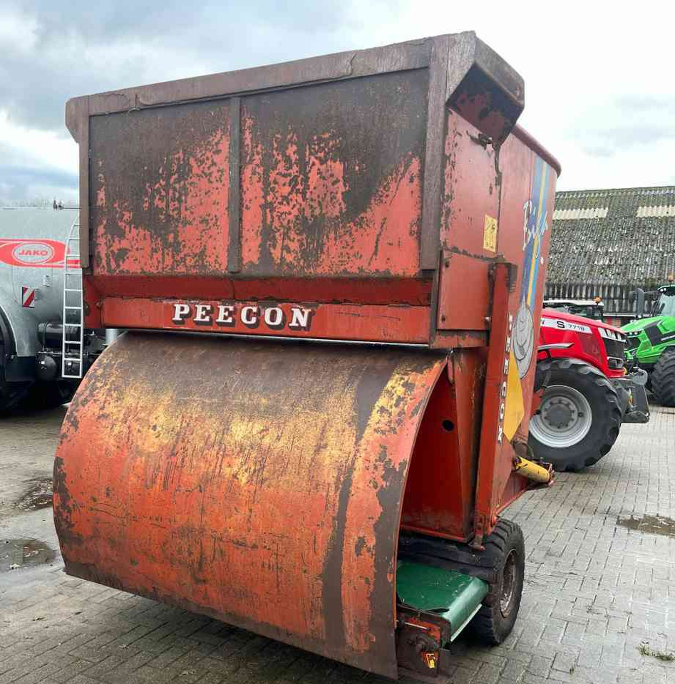 Peecon BIGA 10 voermengwagen, laadklep, voermachines - עגלת מערבל מספוא: תמונה 4 Peecon BIGA 10 voermengwagen, laadklep, voermachines - עגלת מערבל מספוא: תמונה 4