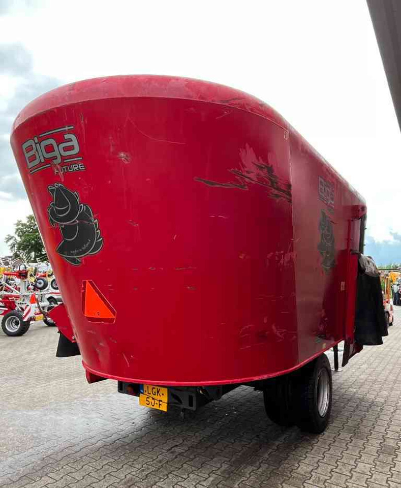 Peecon VME 250 Voermengwagen voermachines - עגלת מערבל מספוא: תמונה 4 Peecon VME 250 Voermengwagen voermachines - עגלת מערבל מספוא: תמונה 4