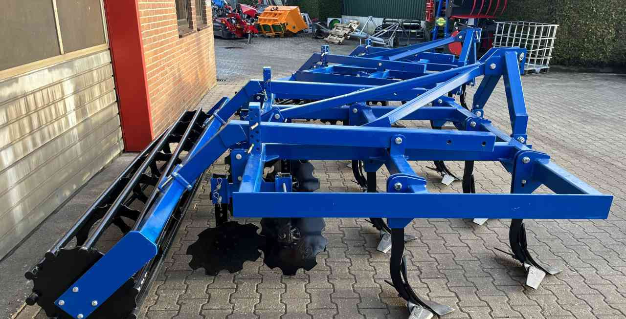 STP RKW 3 Vleugelschaar cultivator pakkerrol grondbewerking - קלטרת: תמונה 5 STP RKW 3 Vleugelschaar cultivator pakkerrol grondbewerking - קלטרת: תמונה 5