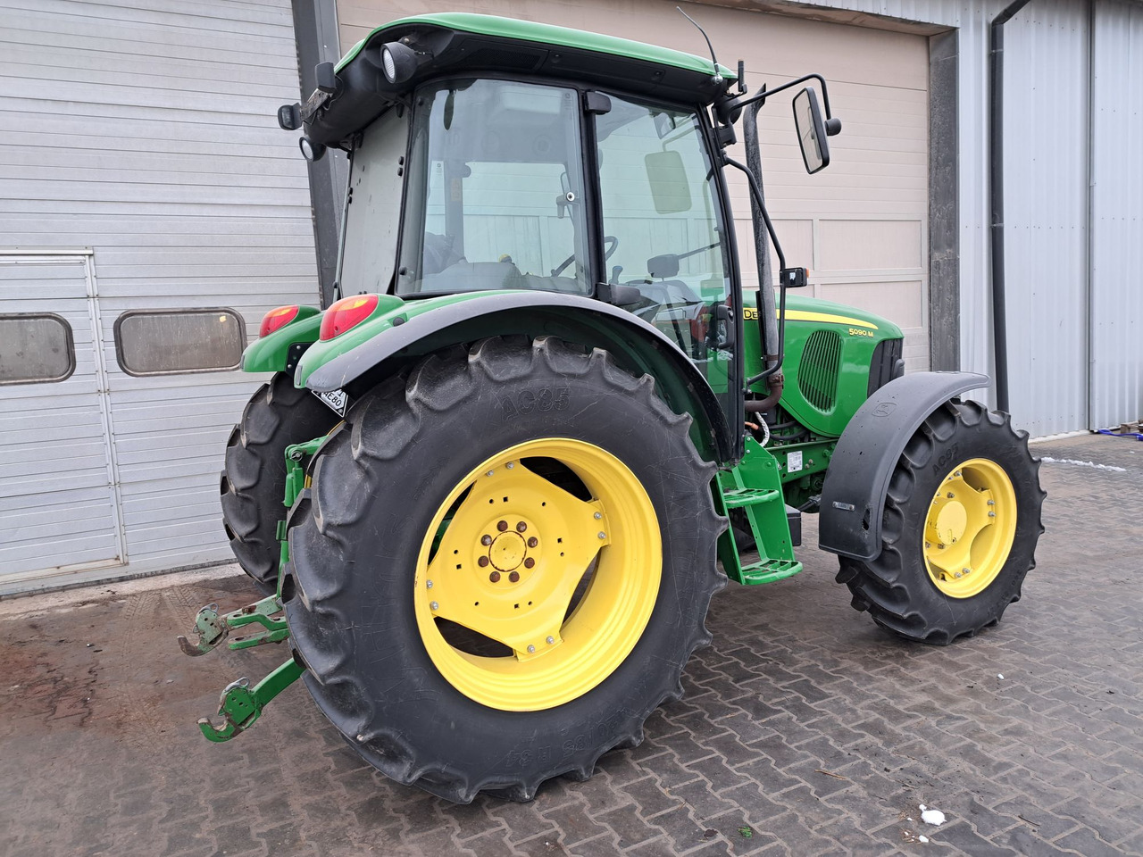 Ciągnik John Deere 5090m - טרקטור חקלאי: תמונה 4 Ciągnik John Deere 5090m - טרקטור חקלאי: תמונה 4