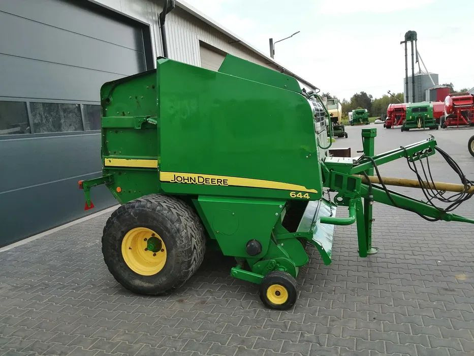 JOHN DEERE 644/2011r 578 PREMIUM opuszczana podloga cover edge - מכונת צרור עגולה: תמונה 2 JOHN DEERE 644/2011r 578 PREMIUM opuszczana podloga cover edge - מכונת צרור עגולה: תמונה 2