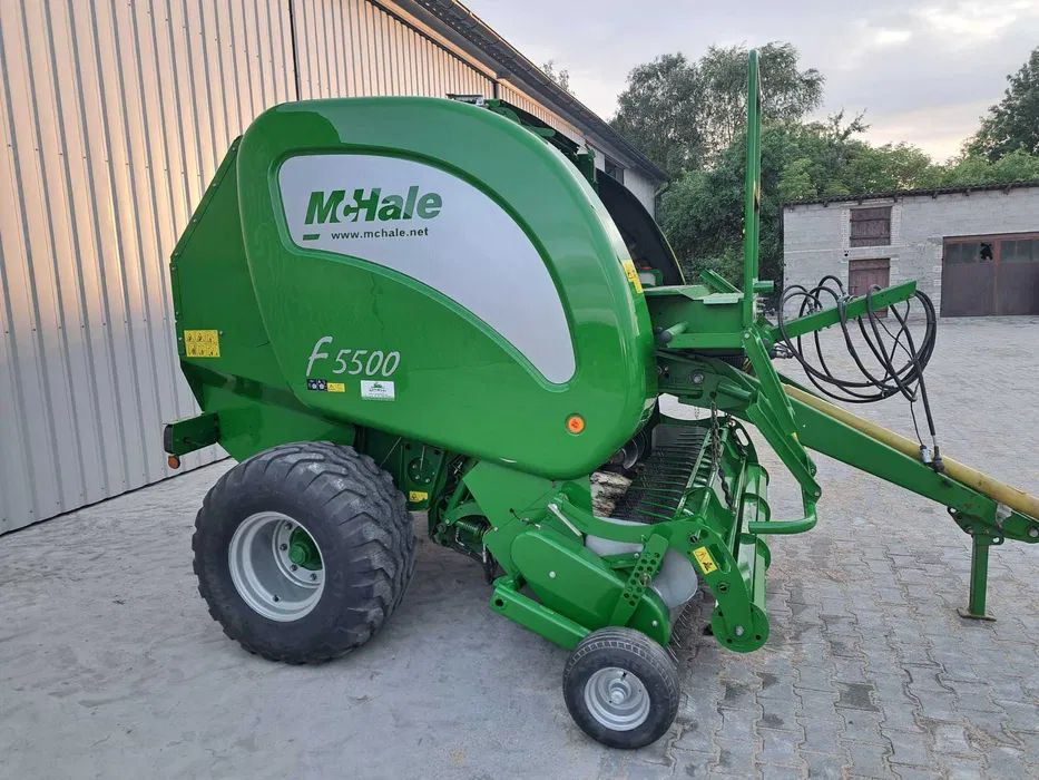 Mchale F5500 - מכונת צרור עגולה: תמונה 2 Mchale F5500 - מכונת צרור עגולה: תמונה 2
