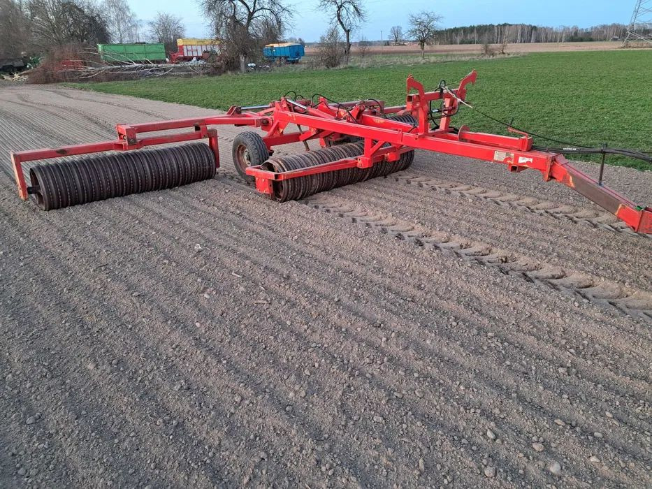 Wał posiewny QUIVOGNE 7.30m 600 pierścień - רולר חקלאי: תמונה 4 Wał posiewny QUIVOGNE 7.30m 600 pierścień - רולר חקלאי: תמונה 4