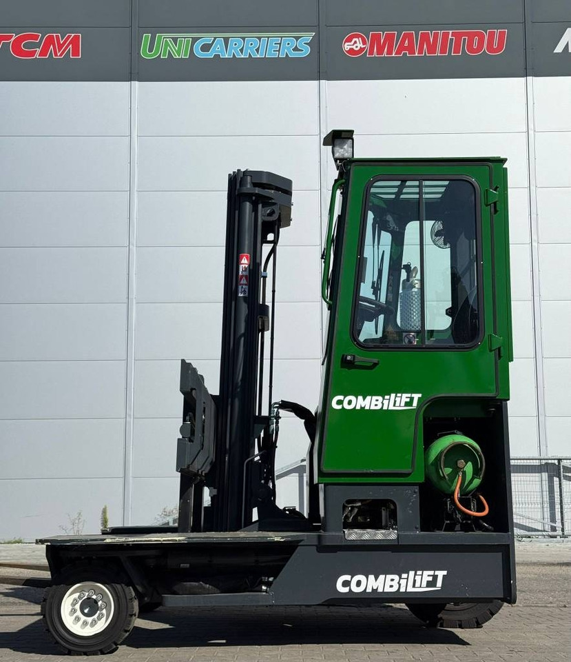 Combilift C 4000 LPG - משאית הגעה ב-4 דרכים: תמונה 4 Combilift C 4000 LPG - משאית הגעה ב-4 דרכים: תמונה 4